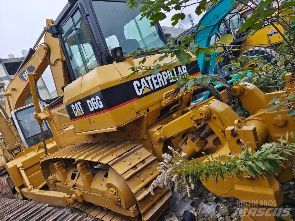 CAT D6G 履帶推土機