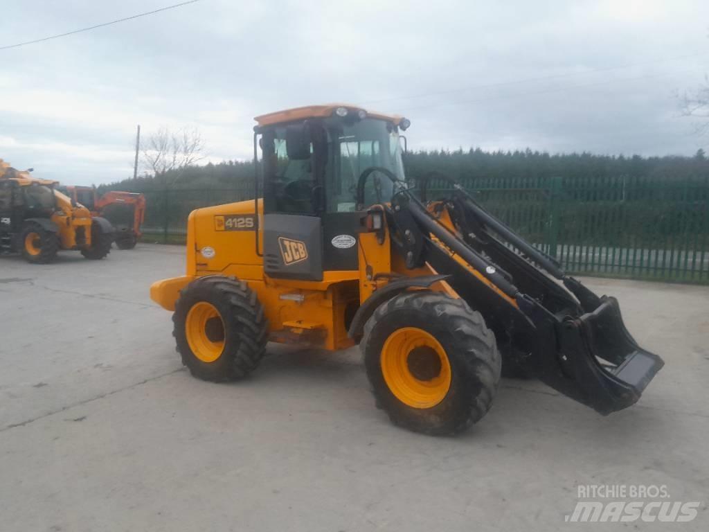 JCB 412 輪胎式裝載機