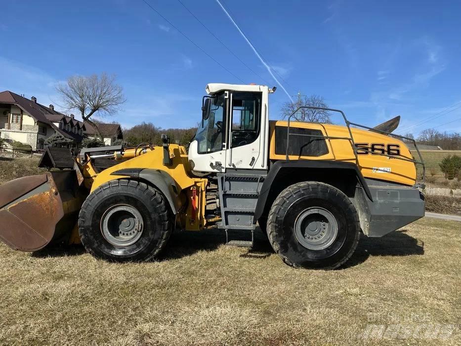 Liebherr L 566 輪胎式裝載機