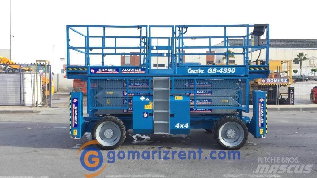 Genie GS 4390 剪式升降機
