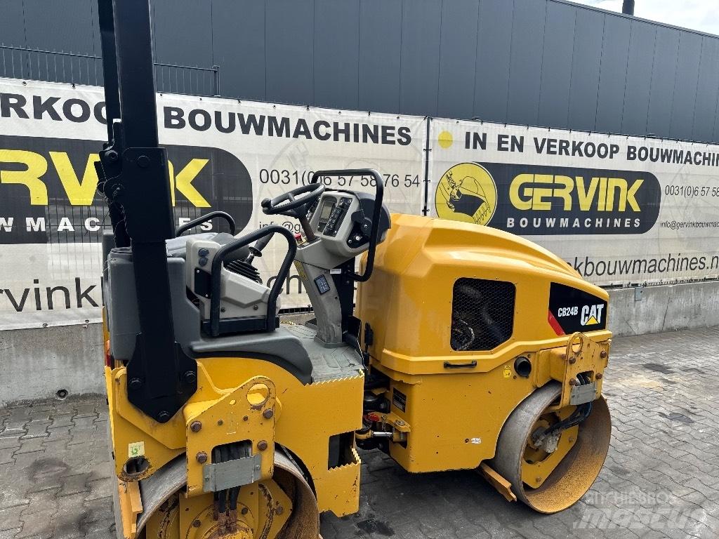 CAT CB 24 B 雙輪滾壓機