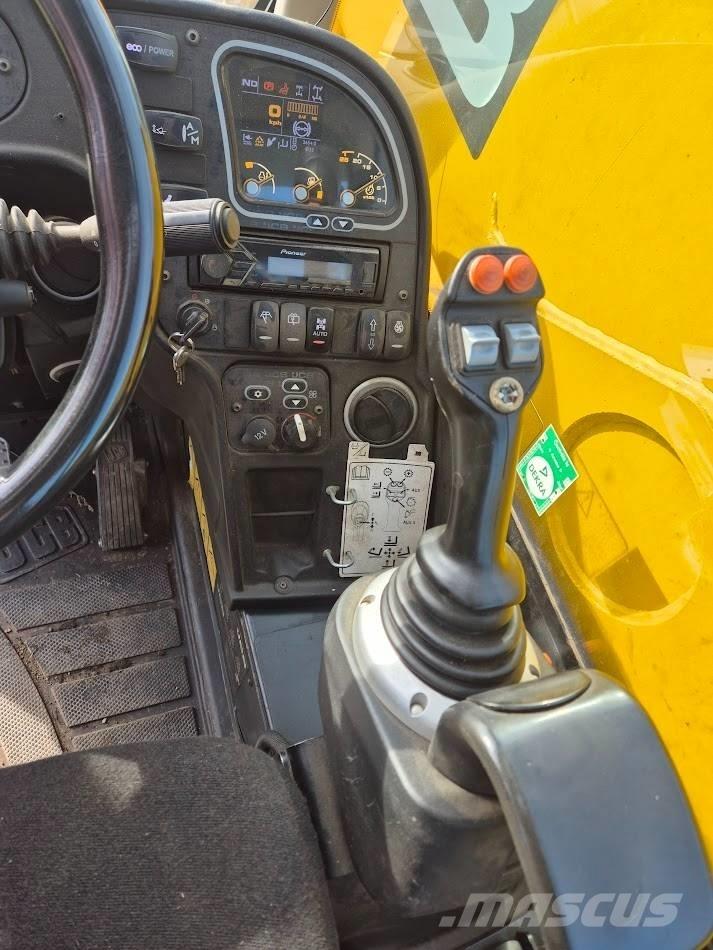 JCB 541-70 農業用伸縮臂裝載機