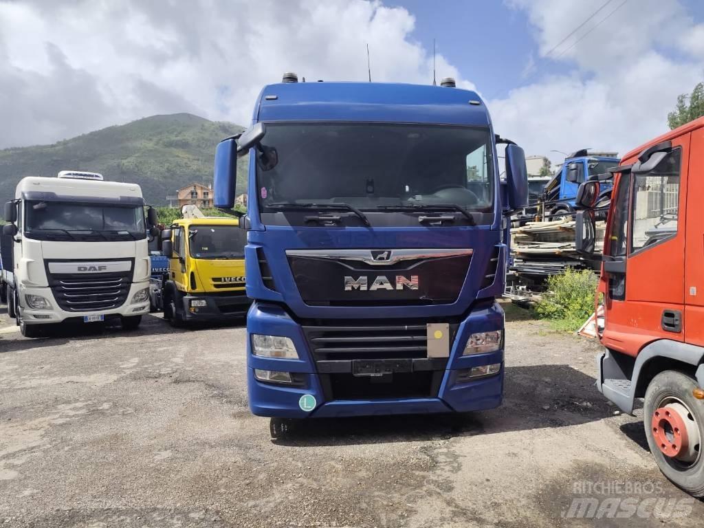 MAN TGX 26.420 貨櫃框架卡車