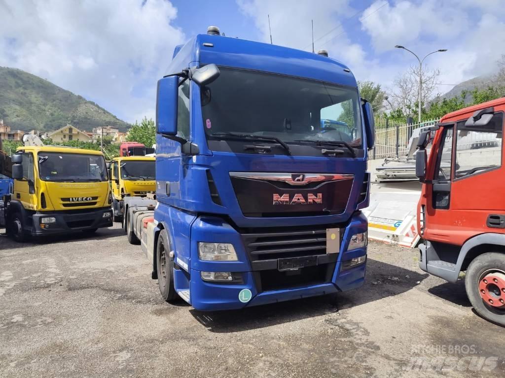 MAN TGX 26.420 貨櫃框架卡車