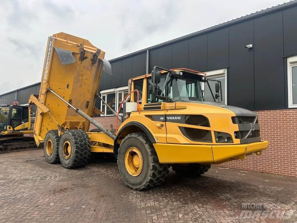 Volvo A30G 鉸接式起吊車