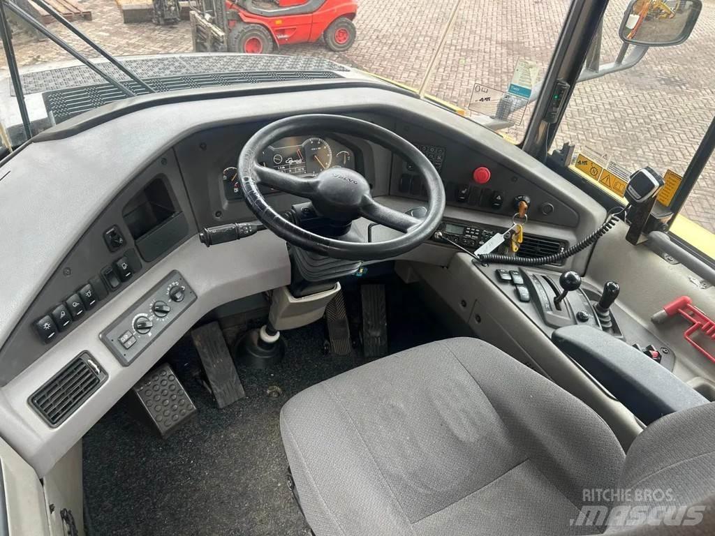 Volvo A30G 鉸接式起吊車