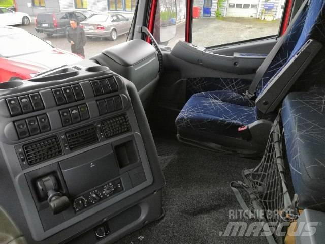 Iveco Starlis 木材貨車