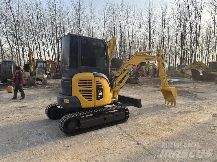 Komatsu PC35 小型挖土機/掘鑿機<7t(小型挖掘機)