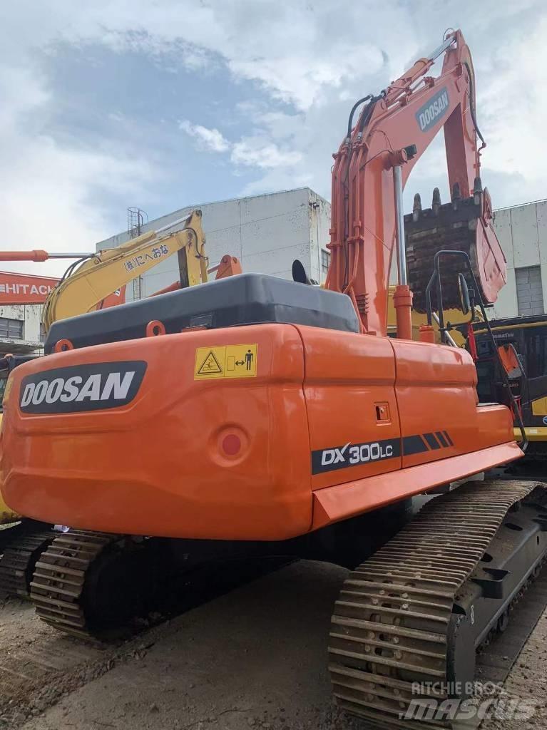 Doosan dx300 履帶式 挖土機/掘鑿機/挖掘機