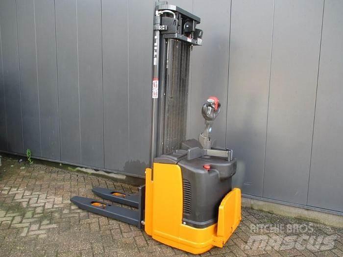 Still EGV S14 行走控制式堆積機