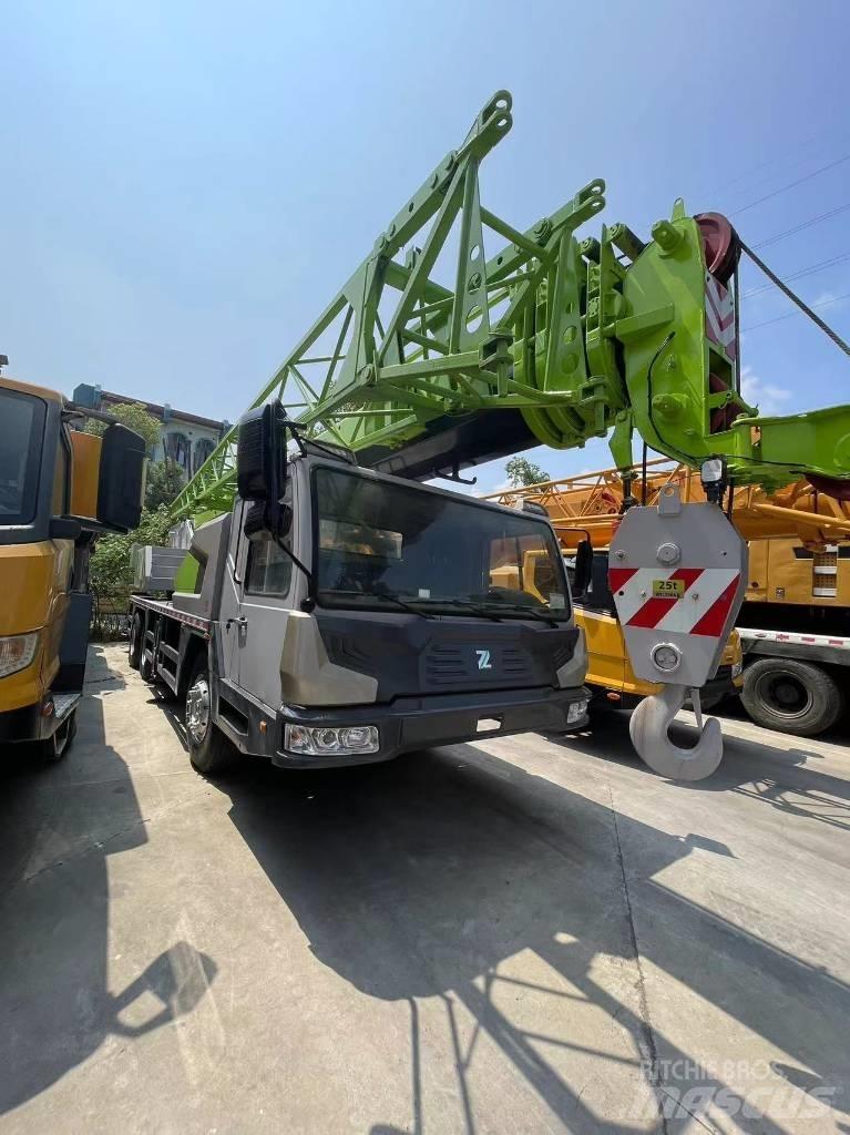 Zoomlion ZCT251V 全路面起重機/吊車