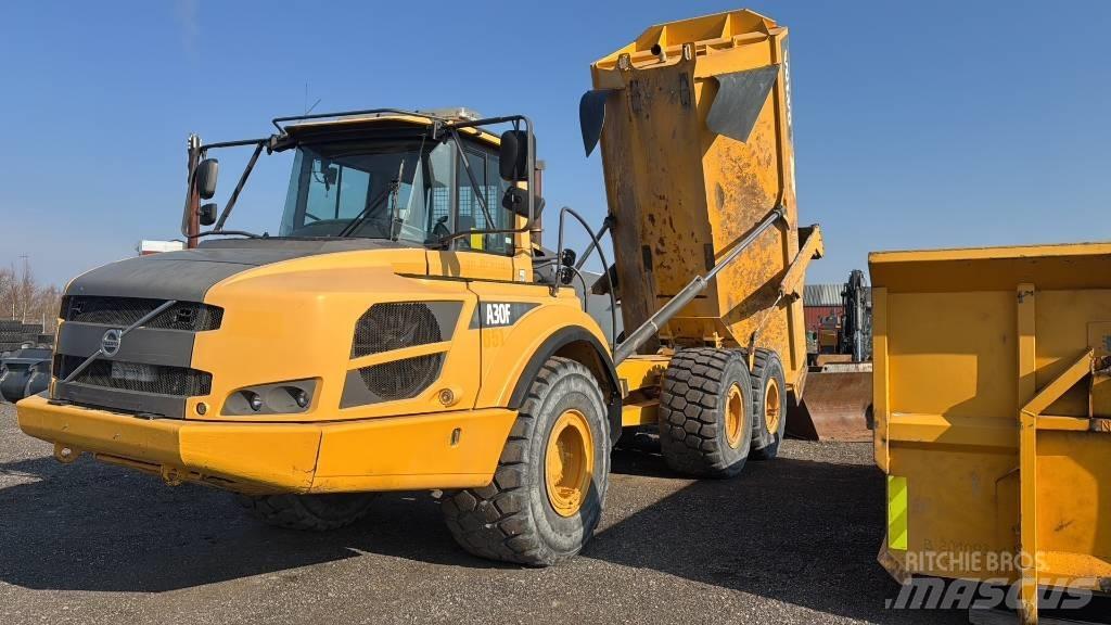 Volvo A 30 F 鉸接式起吊車