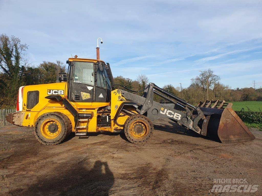 JCB 437 HT 輪胎式裝載機