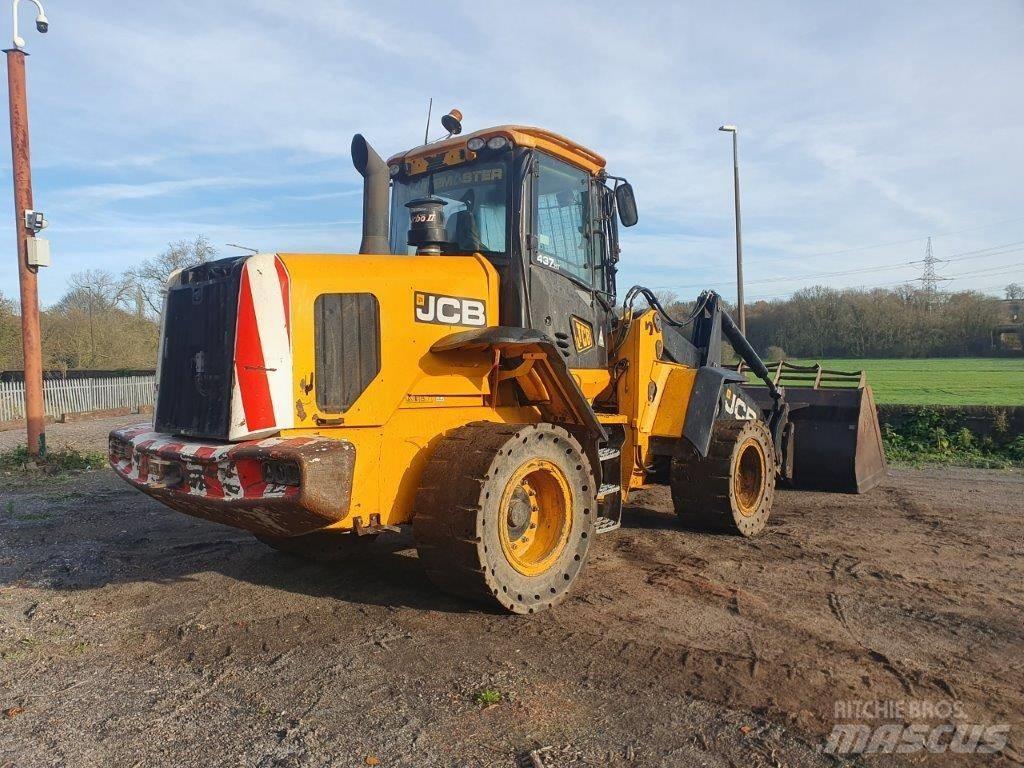JCB 437 HT 輪胎式裝載機