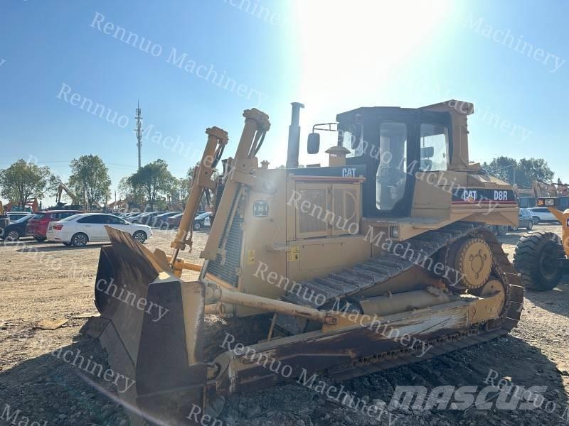 CAT D 8 R 履帶推土機
