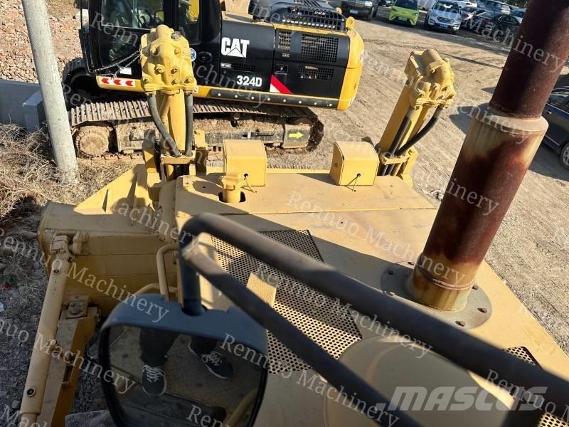 CAT D 8 R 履帶推土機