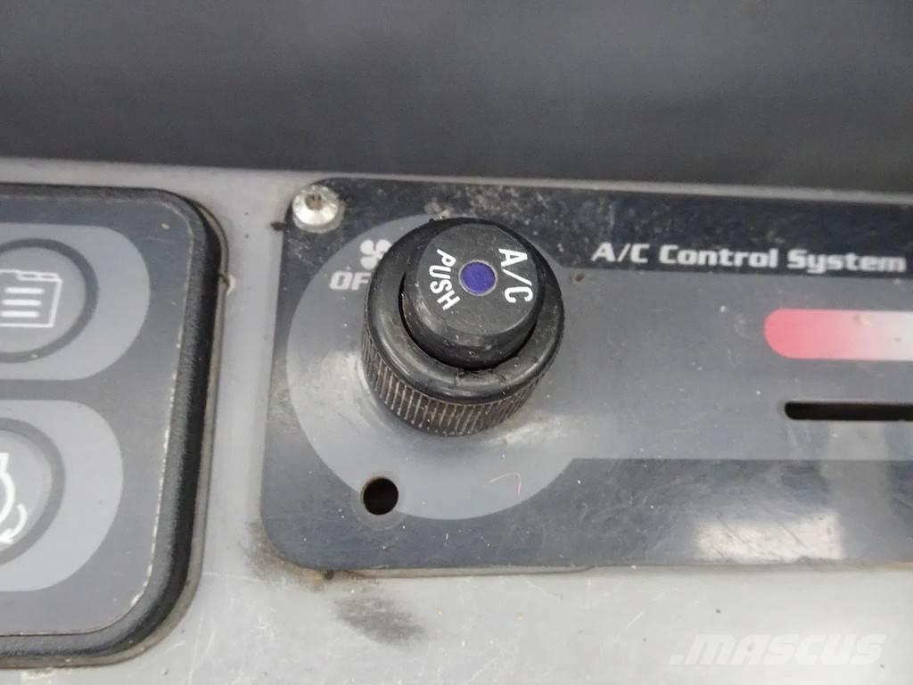 Kubota KX080-3 小型挖土機/掘鑿機<7t(小型挖掘機)