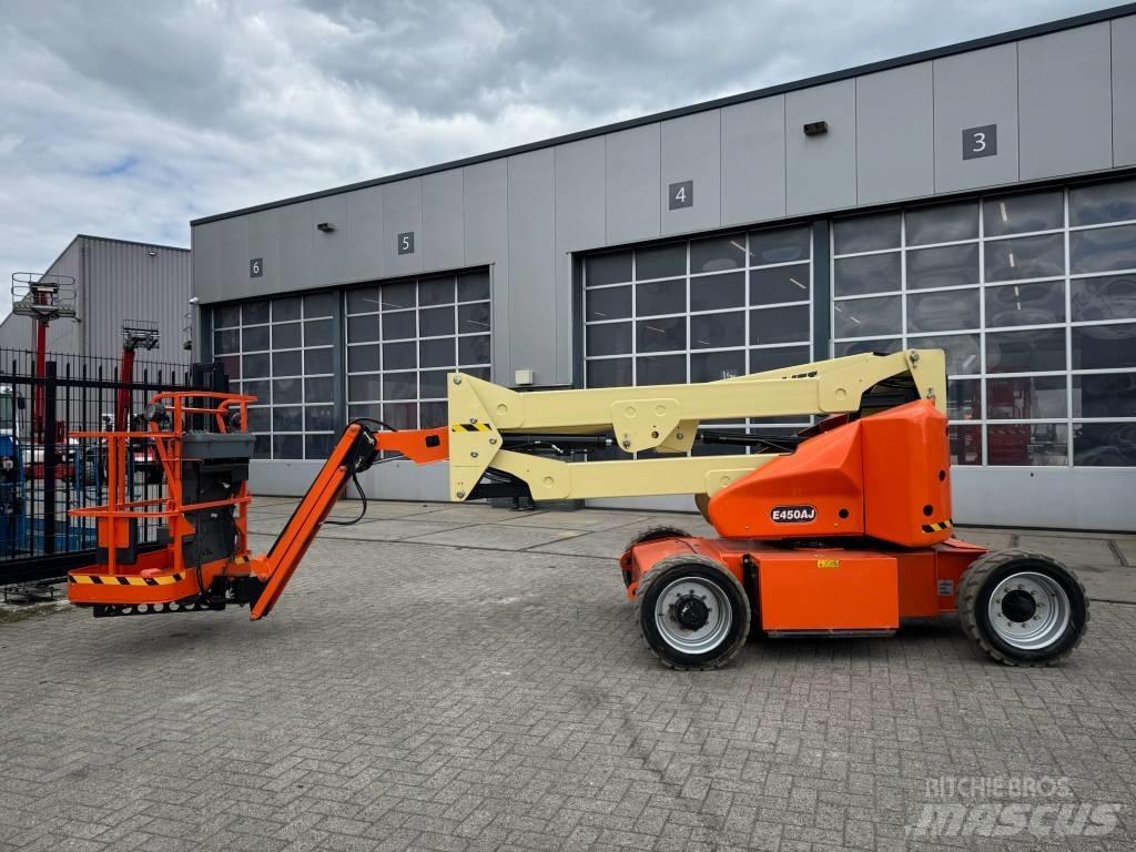 JLG E 450 AJ 曲臂高空作業車