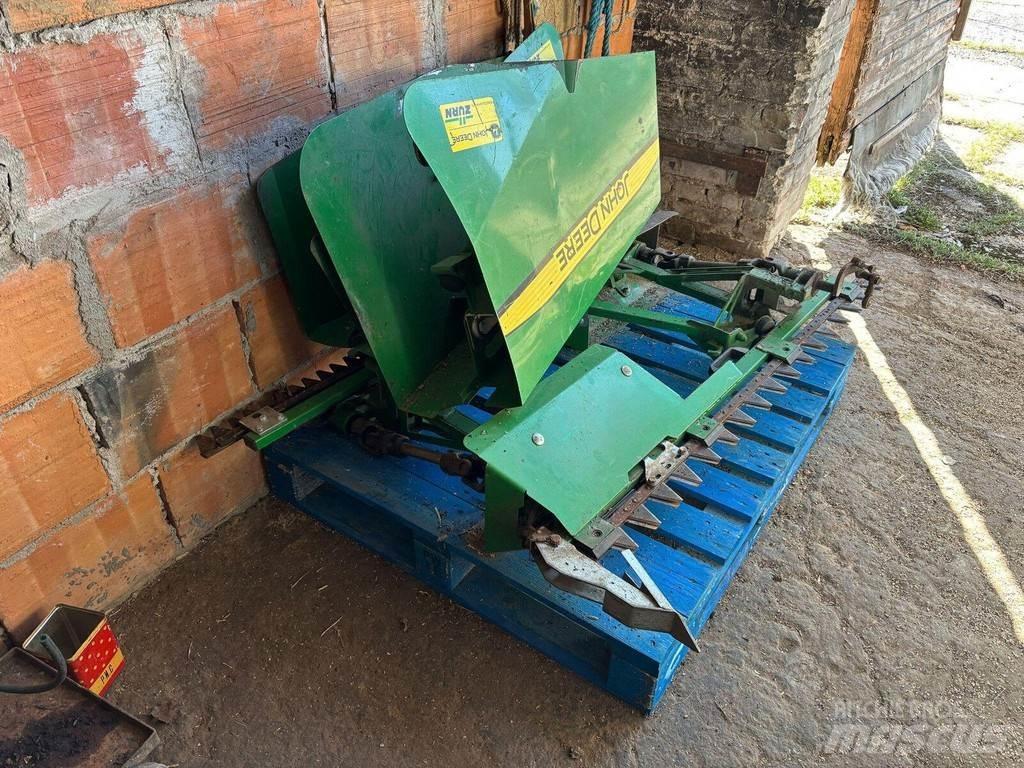 John Deere T670 聯合收穫機