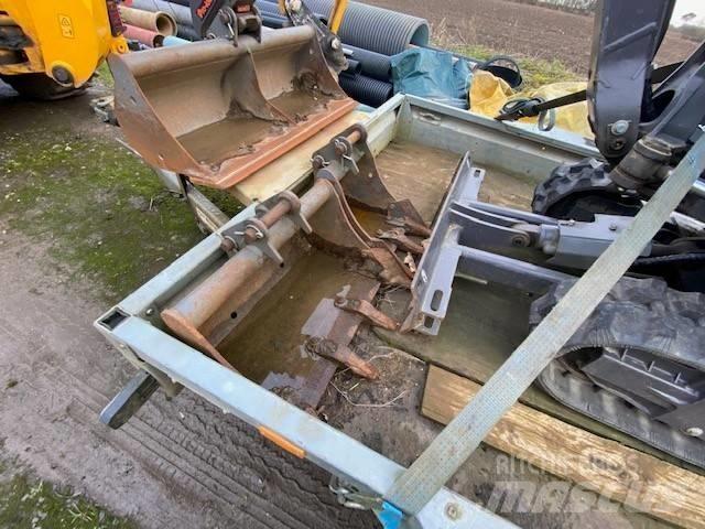 Volvo EC 15 E 小型挖土機/掘鑿機<7t(小型挖掘機)