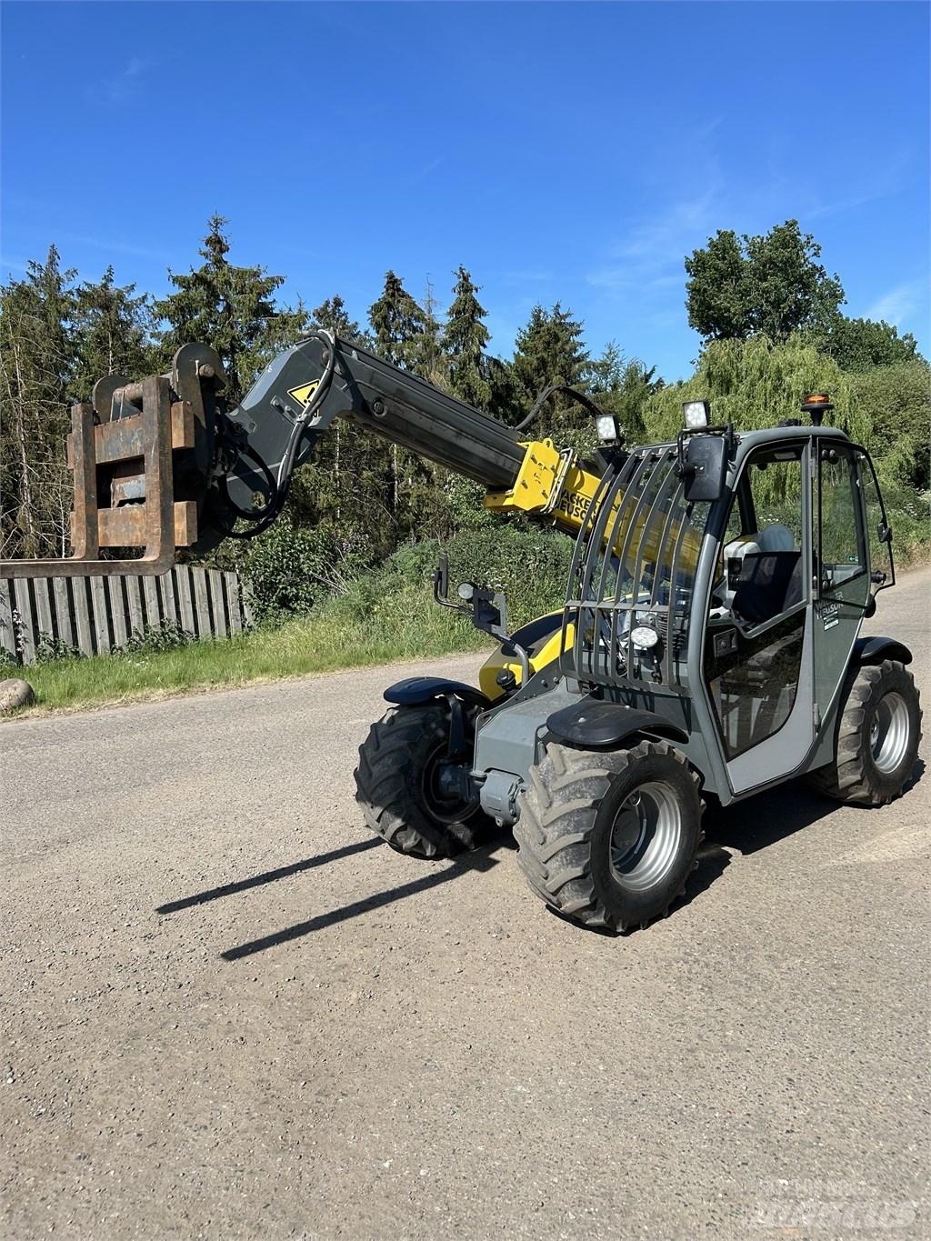 Wacker Neuson TH 412 伸縮臂操作車