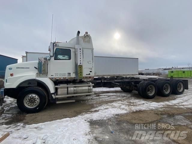 Western Star 4900SB 曳引機組件
