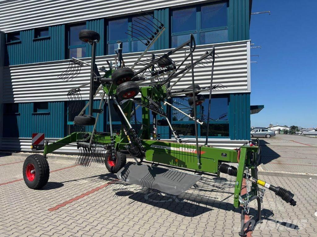 Fendt Former 801 耙與翻草機