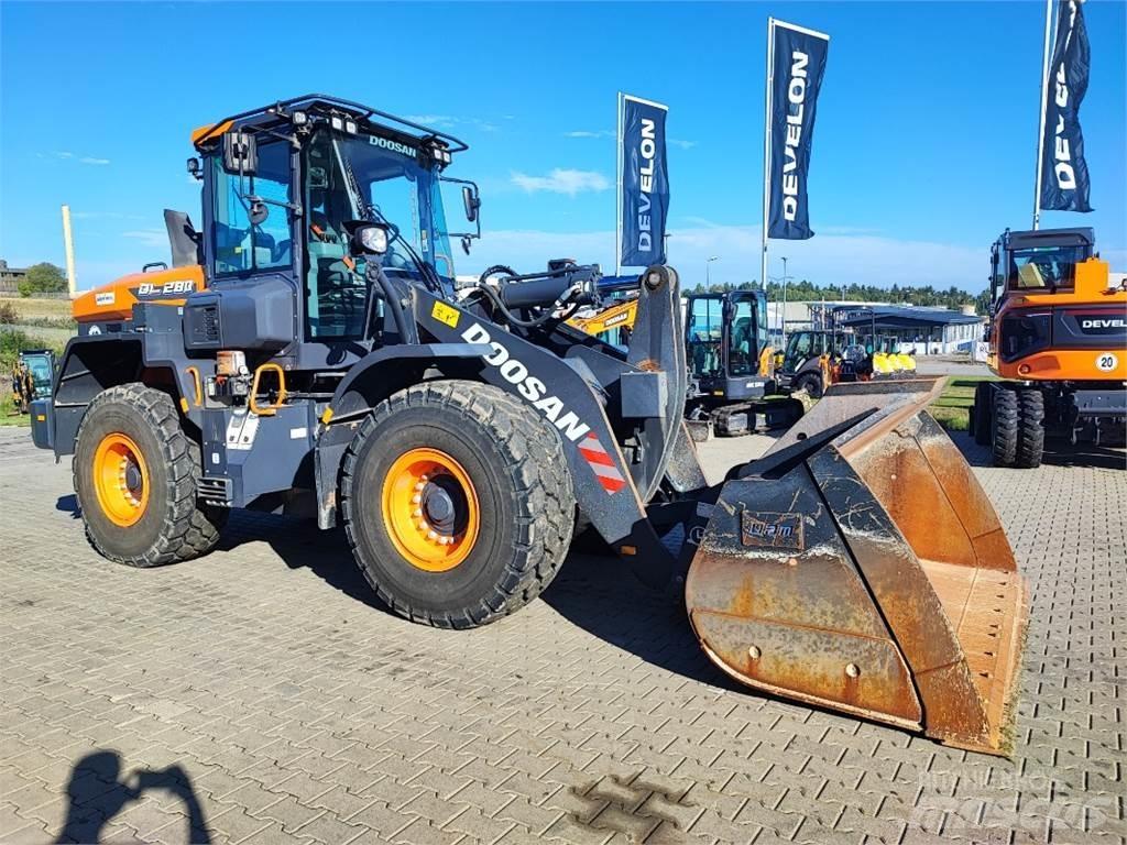 Doosan DL280-7 輪胎式裝載機