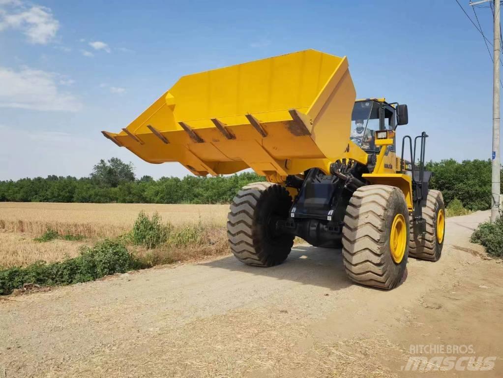 Komatsu WA 470-3 輪胎式裝載機