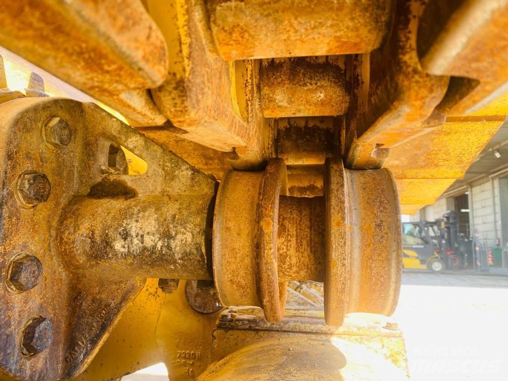 CAT 973 C 推土機