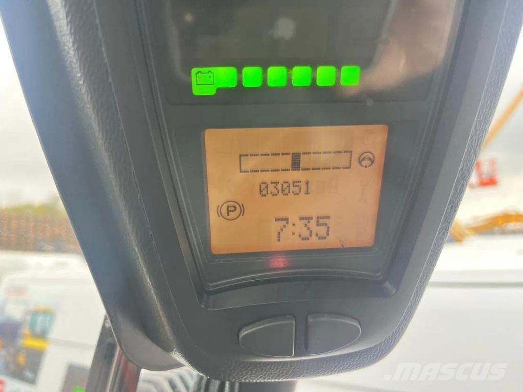 Linde E70-01 電動堆高機