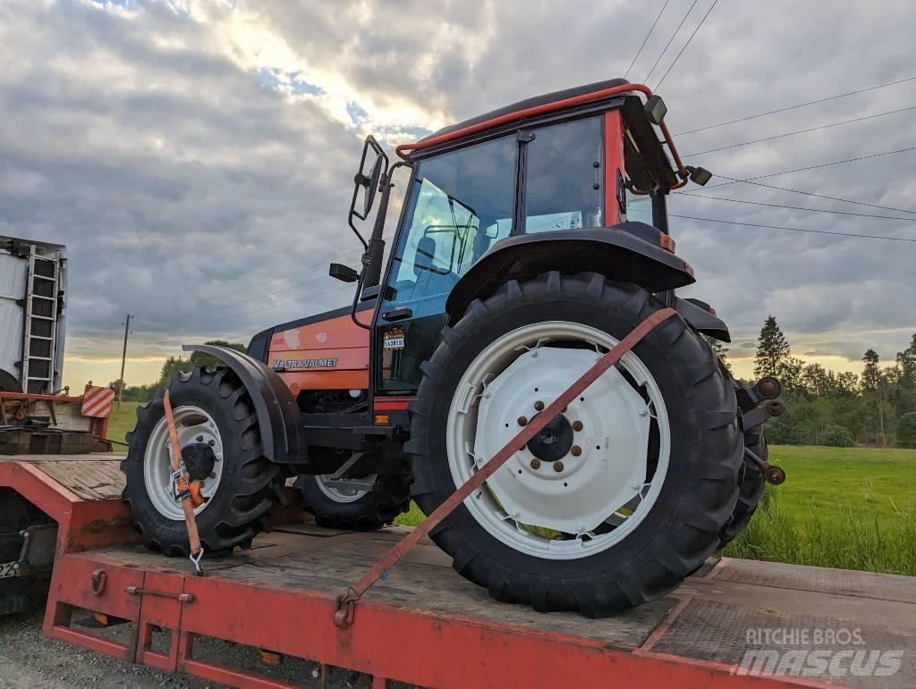 Valtra Valmet 700 曳引機