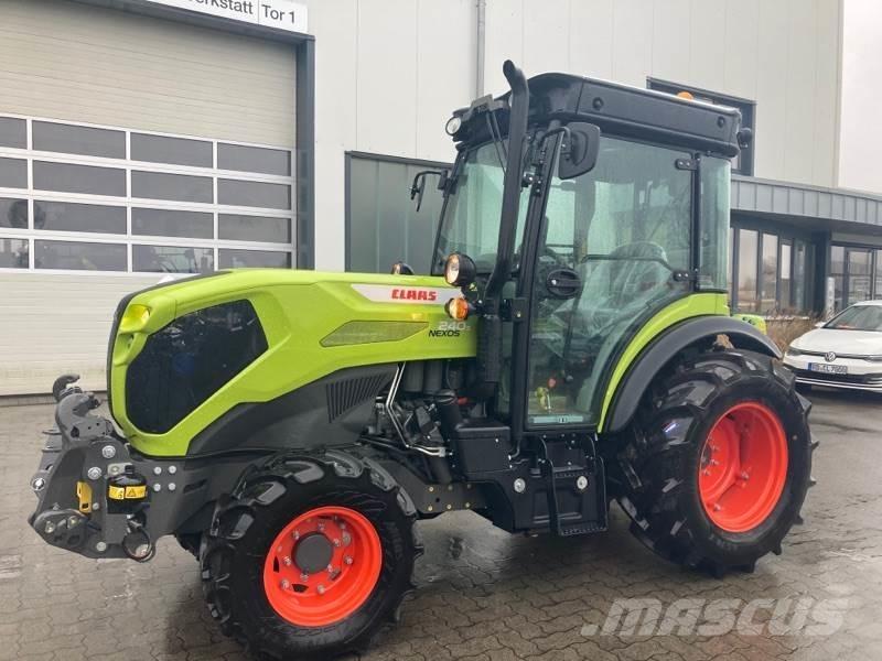 CLAAS NEXOS 240 S 曳引機