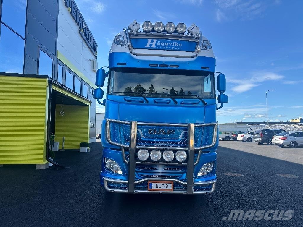 DAF XF 530 6x2*4 吊鉤式起重車