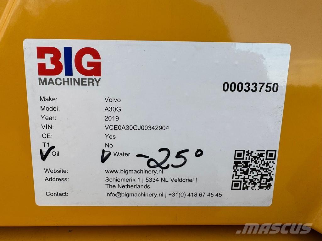 Volvo A30G 鉸接式起吊車