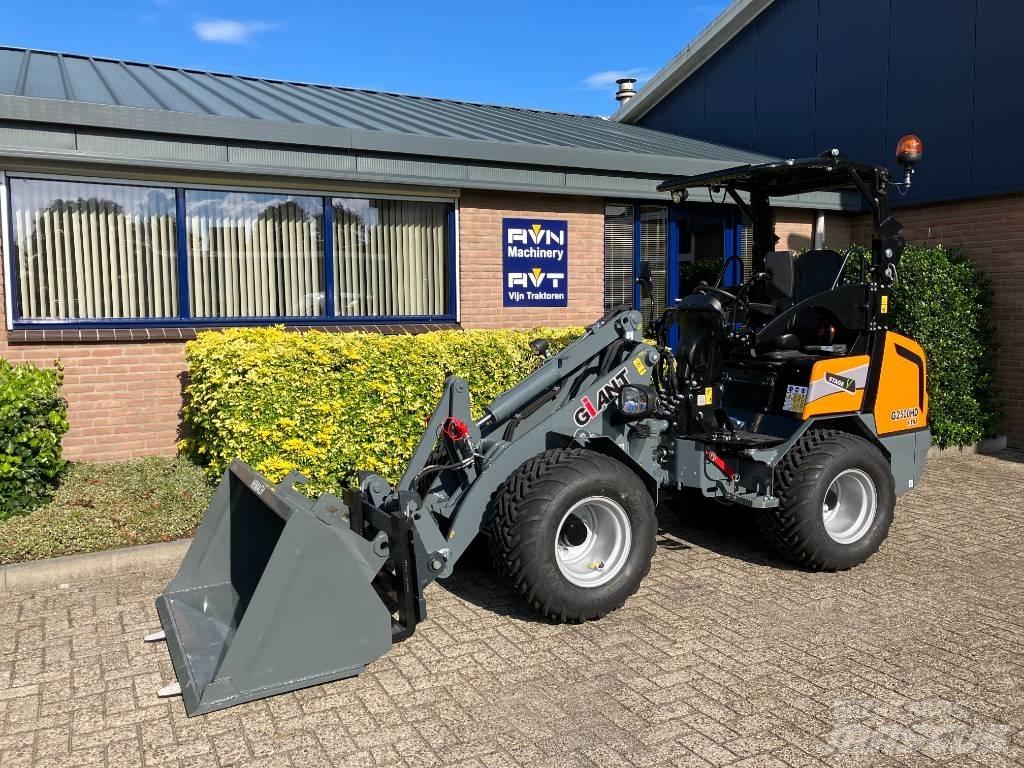 GiANT G2500 HD X-Tra 輪胎式裝載機