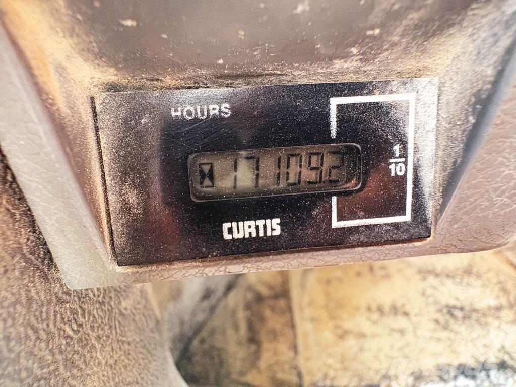 Doosan DL 300 輪胎式裝載機