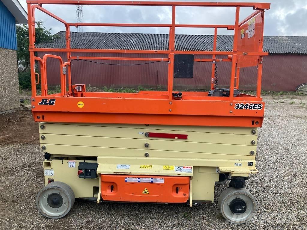 JLG 3246 ES 剪式升降機