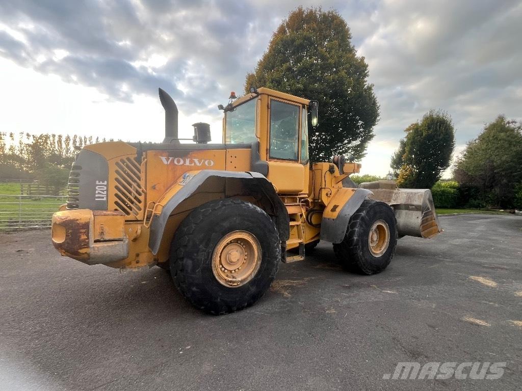 Volvo L120e 輪胎式裝載機