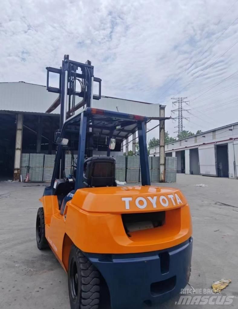 Toyota FD 50 柴油卡車