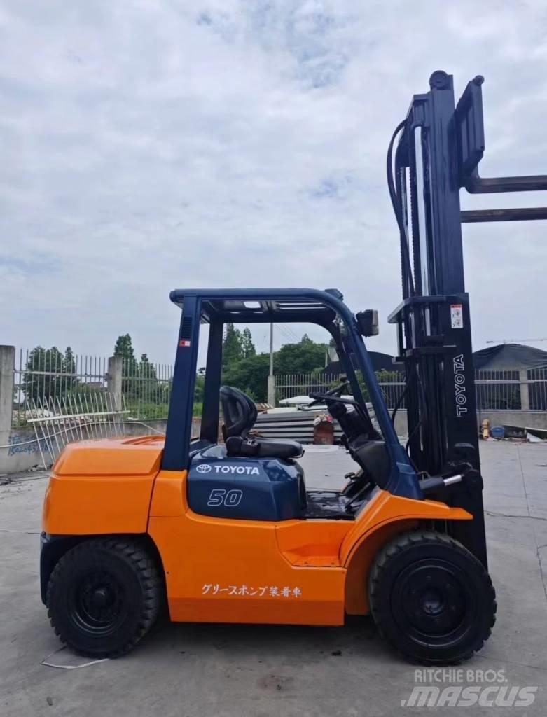 Toyota FD 50 柴油卡車