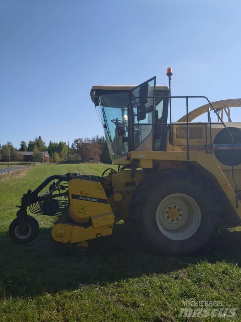 New Holland FX 38 自走式飼料採集機
