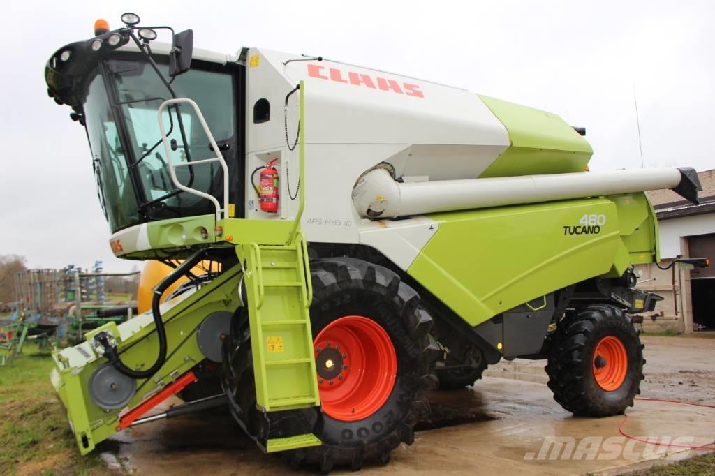 CLAAS Tucano 480 聯合收穫機