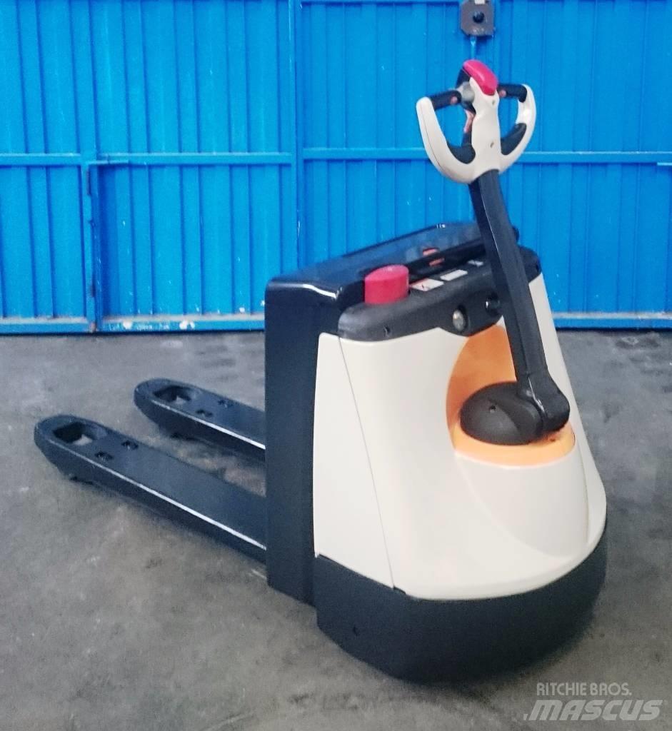 Crown WP 2320 低架升降機