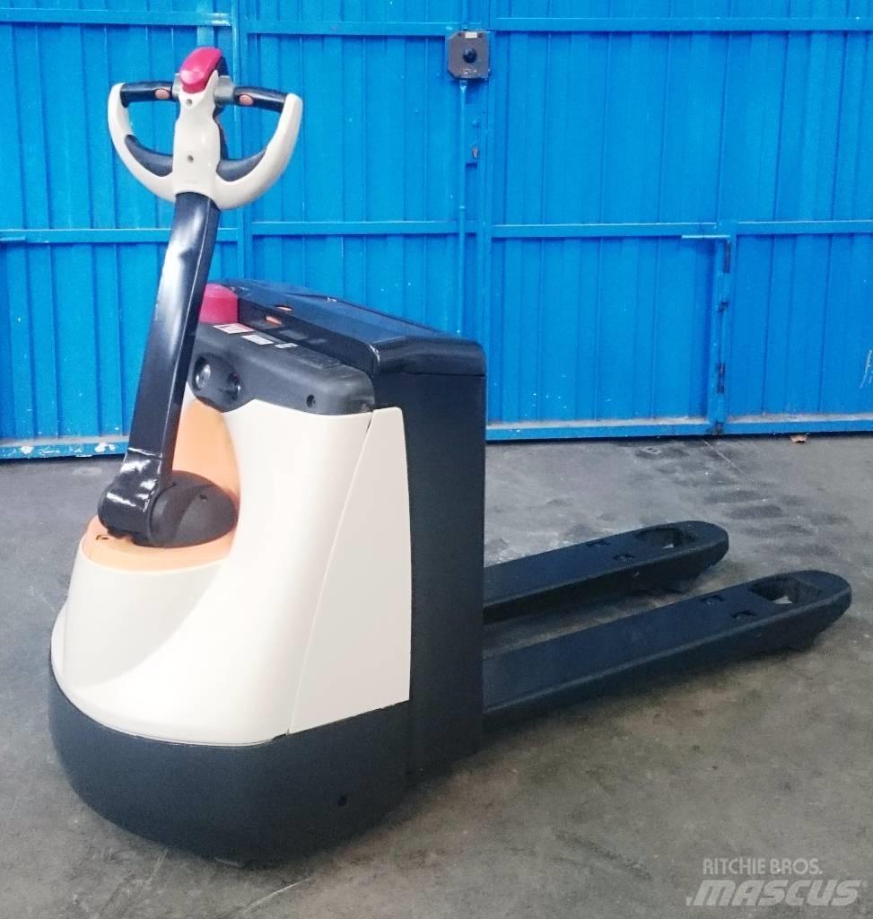 Crown WP 2320 低架升降機