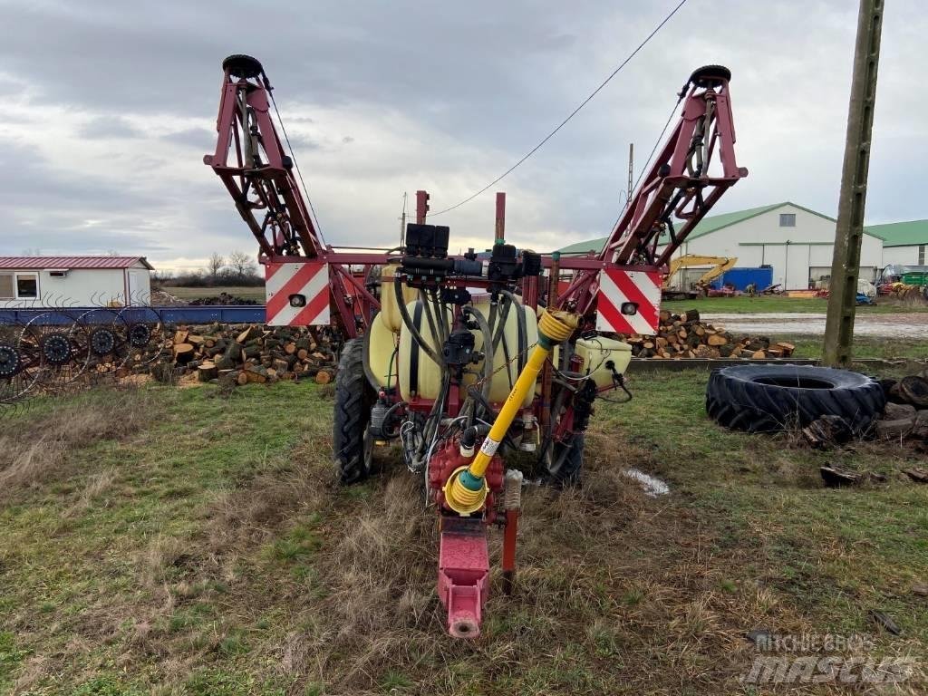 Hardi TR 2000 牽引式噴霧機