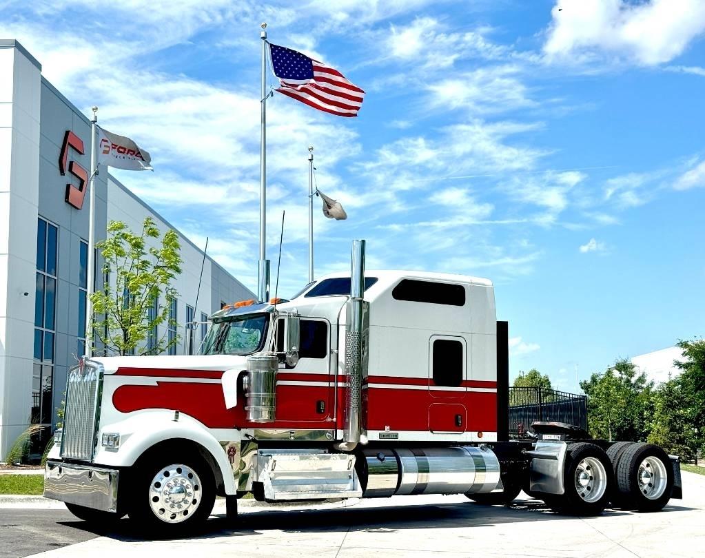 Kenworth W 900 曳引機組件