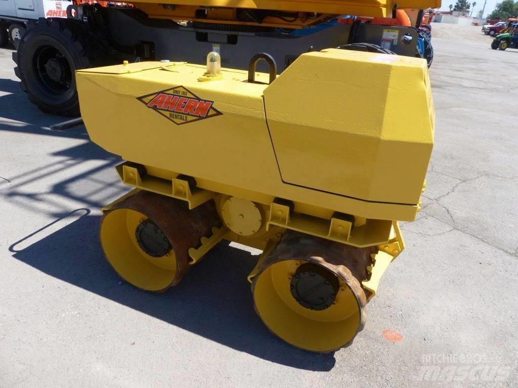 Rammax P33/24 土壤壓實機