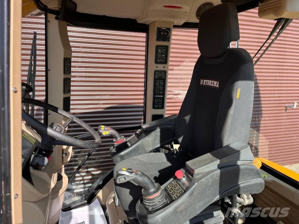 Hydrema 906F 反鏟裝載機