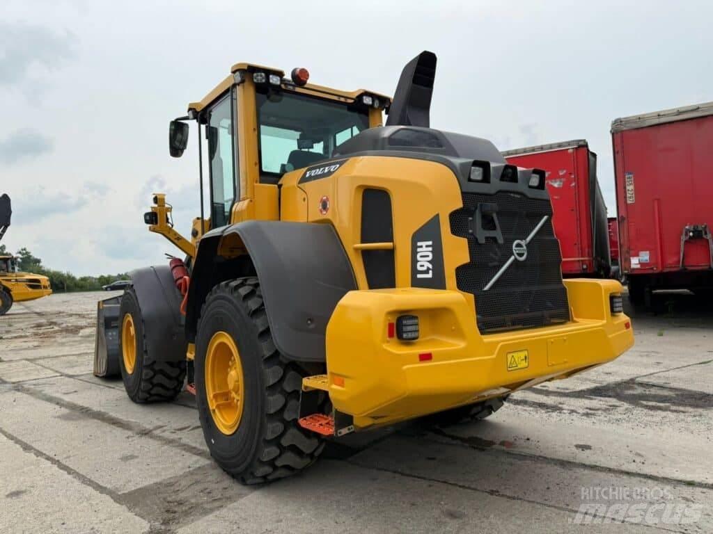 Volvo L90H 輪胎式裝載機